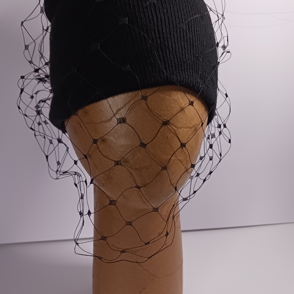 Elegant Black Veil Beanie